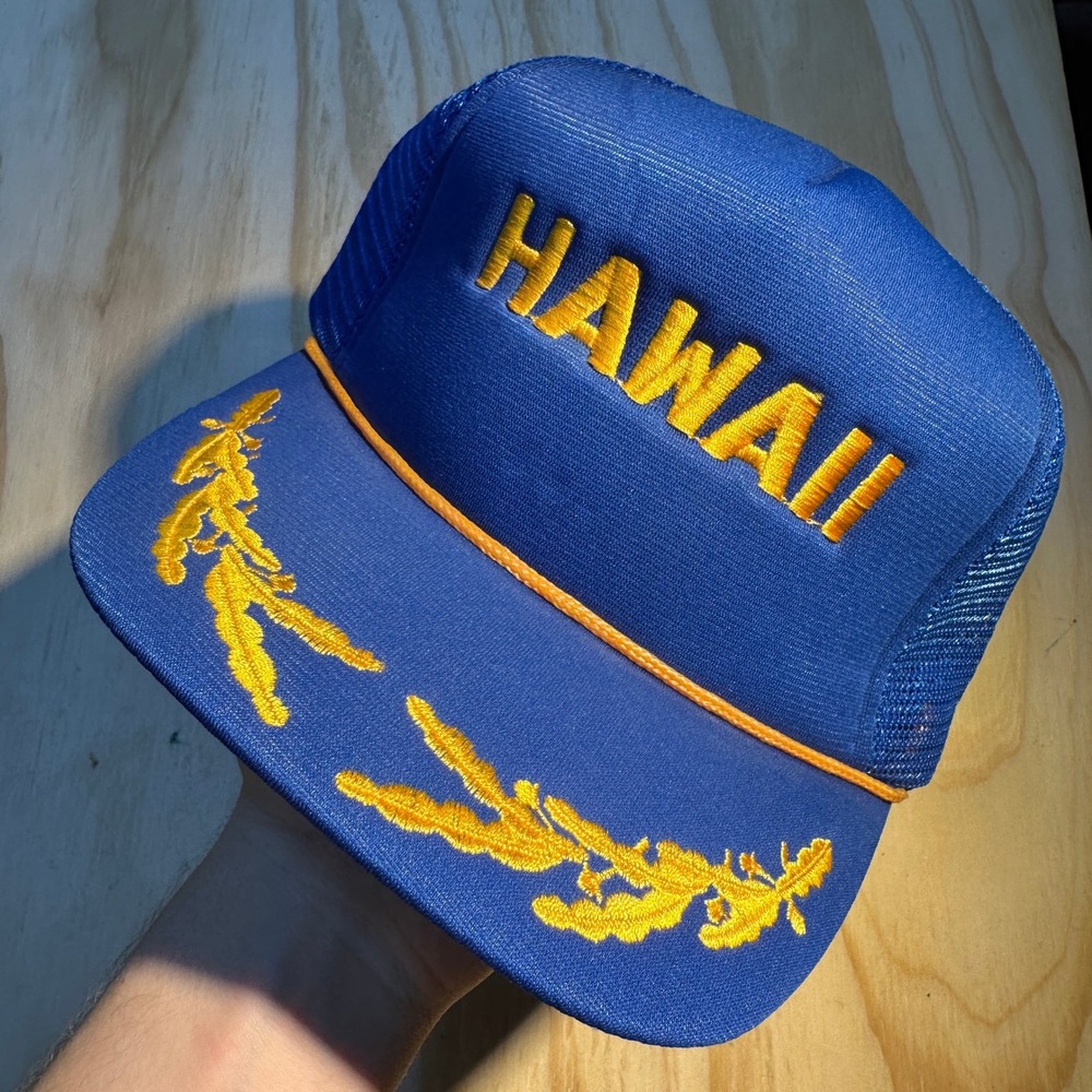 Unbranded Hawaii Blue gold oak leaf Mesh Snapback Trucker Hat OSFA